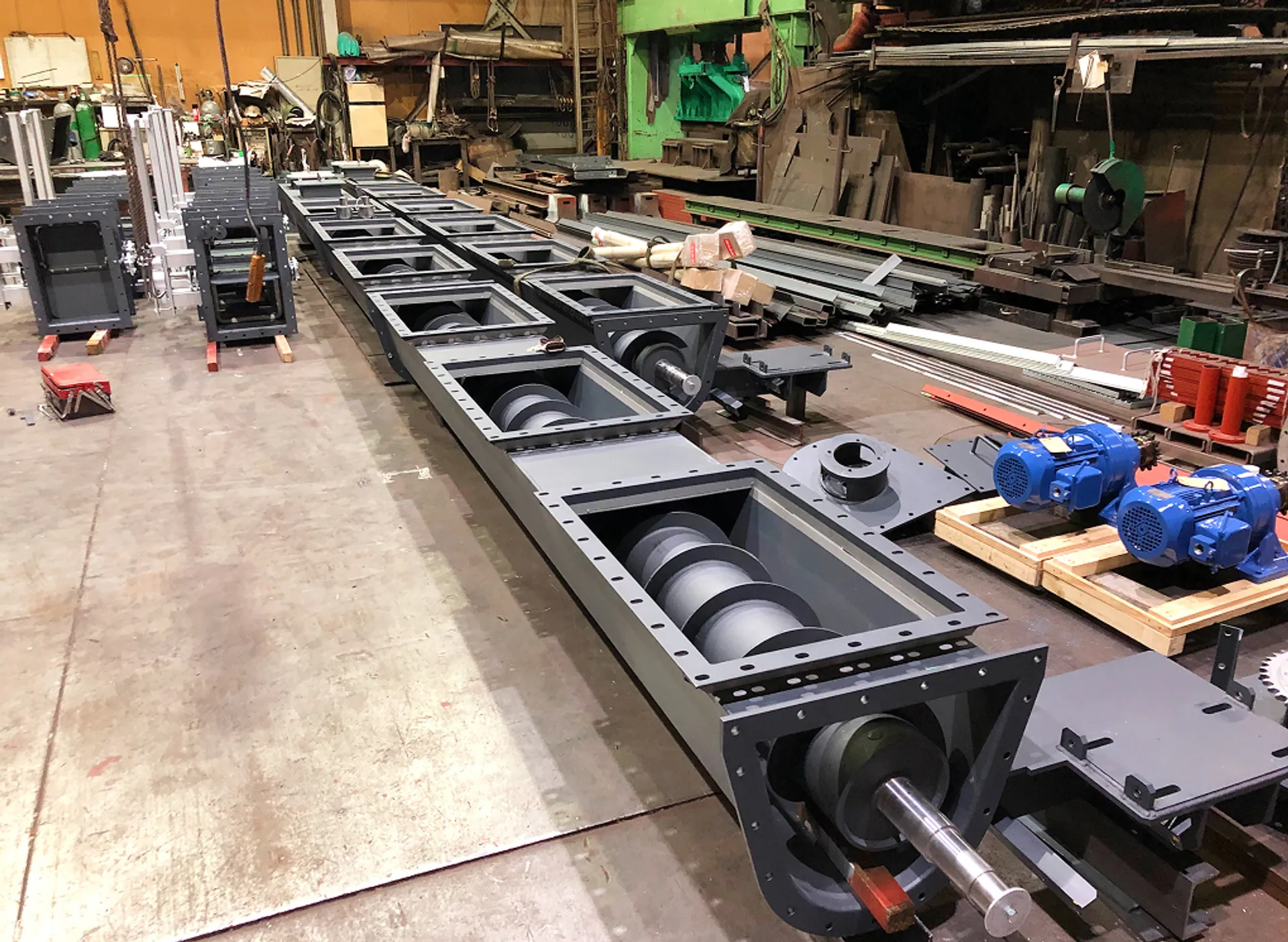 集塵機下ダストコンベヤスクリュー(12m)